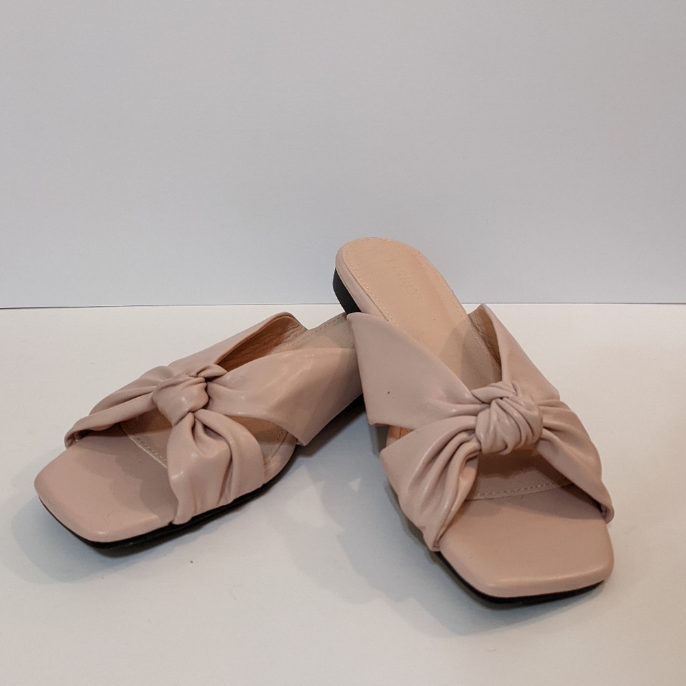 NWOT Knotted Light Pink Sandals - Picture 1 of 5